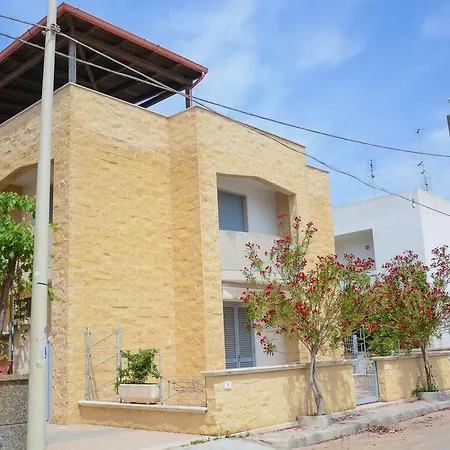 Casa Di Lo Torre Pali